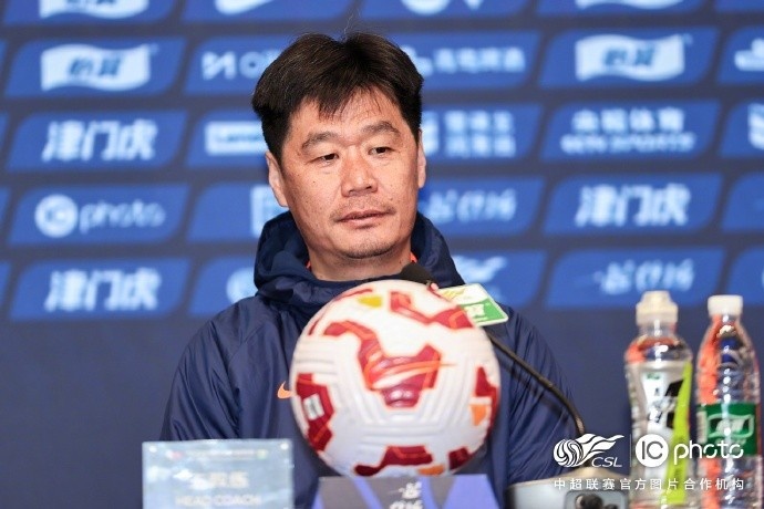  李霄鵬：希望明天比賽能打出一些新的東西，取得一個(gè)好的結(jié)果
