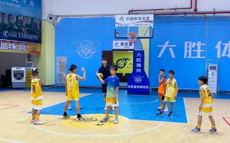  廣東河源體彩少兒籃球培訓(xùn)班：結(jié)營不散場，夢想正啟航